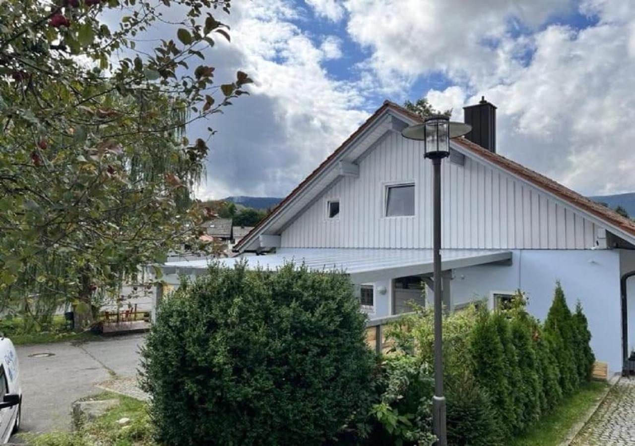 Ferienhaus Am Bach Achslach エクステリア 写真